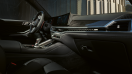 Dynamisch-technisches Ambiente und BMW Curved Display mit M spezifischer Anzeige
